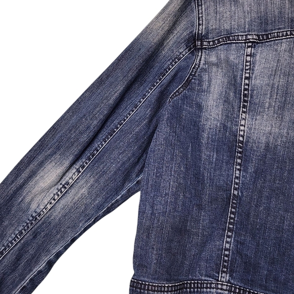 GAP Jean Jacket - Picture 3 of 7